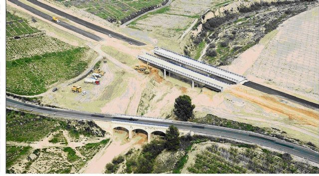 González Tovar comprueba in situ el avance de las obras de la autovía del Altiplano - 3, Foto 3