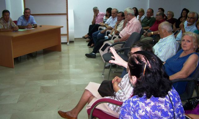 Los vecinos de 'El Placetón' se reunen con el alcalde y el concejal de bienes y obras - 1, Foto 1