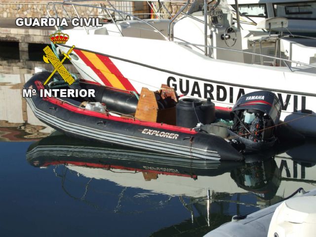 El SIVE  de la Guardia Civil frustra un alijo de hachís a través de la costa murciana - 1, Foto 1