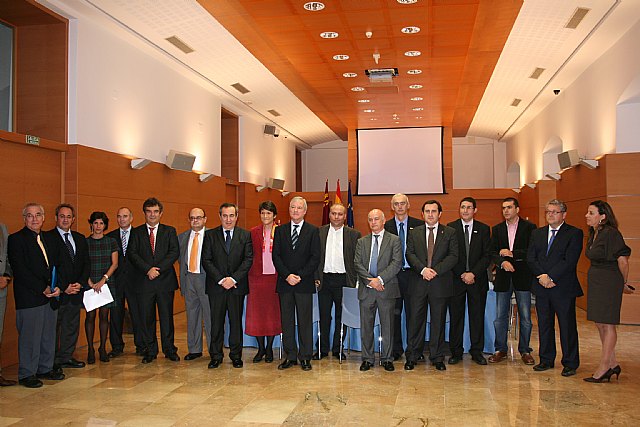 El presidente de la Comunidad preside el acto inaugural del Foro Euromediterráneo de Cooperación en Docencia e Investigación - 1, Foto 1