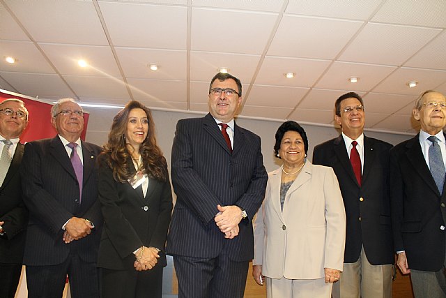 La Comunidad impulsa en un encuentro la cooperación entre universidades iberoamericanas y empresas e instituciones de la Región de Murcia - 1, Foto 1