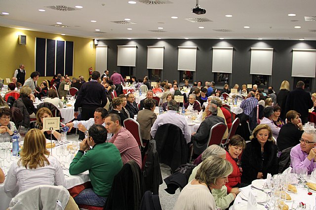 Cerca de 200 lumbrerenses se solidarizan con la Asociación ADICA en su tradicional Cena Benéfica - 2, Foto 2