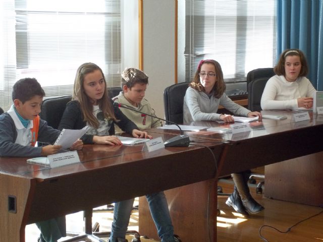 Los escolares de Lorquí, protagonistas de un pleno para conmemorar el Día de la Constitución - 3, Foto 3