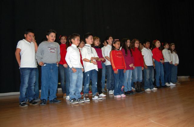 Los escolares torreños se lucen con sus canciones navideñas - 3, Foto 3