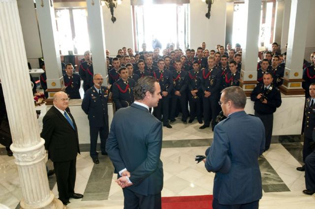 Los alumnos de la AGA aterrizan en el Palacio Consistorial - 5, Foto 5