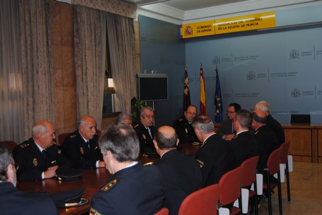 Joaquín Bascuñana se reúne con los mandos del Cuerpo Nacional de Policía - 1, Foto 1