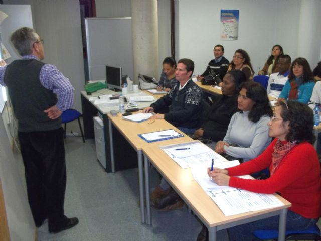 Radio ECCA Fundación imparte a desempleados un curso gratuito en asistencia geriátrica - 2, Foto 2