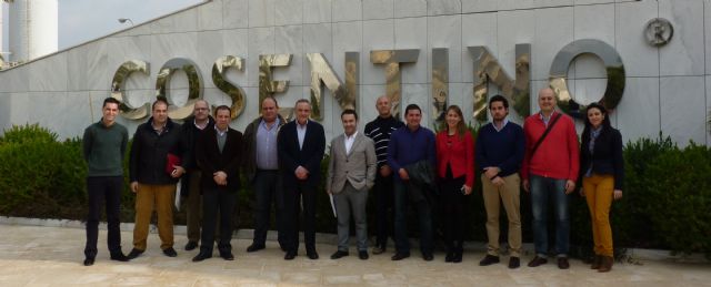 Los asociados de AJE Guadalentín han podido conocer las instalaciones del Grupo Cosentino - 1, Foto 1