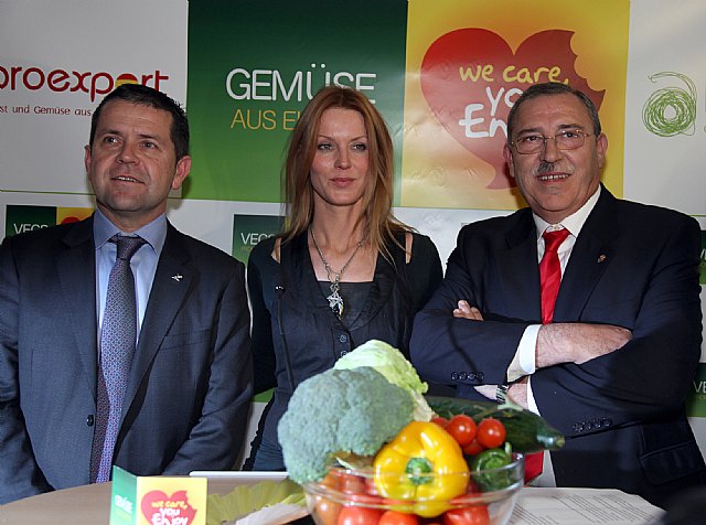 Esther Schweins: “He disfrutado del sabor de las verduras frescas y el placer de arrancarlas con mis propias manos” - 1, Foto 1