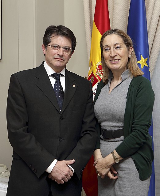 El Alcalde de Lorca se reúne con la Ministra de Fomento para avanzar en la resolución de los problemas de la ciudad tras los terremotos - 2, Foto 2