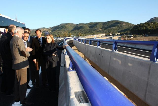 El Alcalde recibe con satisfacción el compromiso de Fomento de recuperar la Autovía del Reguerón - 1, Foto 1