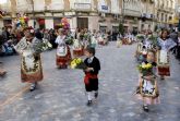 La Concejala de Festejos prepara la Ofrenda Floral a la Patrona