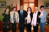 El alcalde de alcantarilla recibió en el ayuntamiento a las mujeres premiadas con los iv premios del área de la mujer 2012