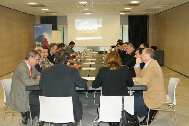 ´Murcia-Ban´ celebra un encuentro entre ´ángeles de los negocios´ para exponer las reglas de oro en las inversiones de éxito - 1, Foto 1