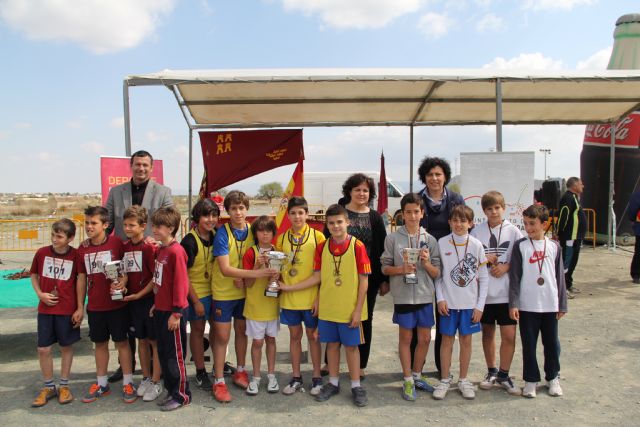 Puerto Lumbreras acoge la final regional de campo a través de deporte en edad escolar Alevín-Benjamín con más de 800 deportistas de colegios de la Región de Murcia - 1, Foto 1