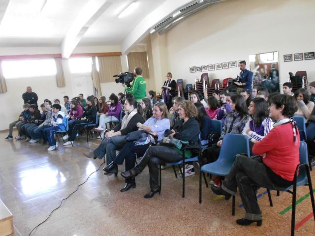 Más de 1.300 estudiantes del muncipio participan en la campaña de divulgación del trovo - 2, Foto 2