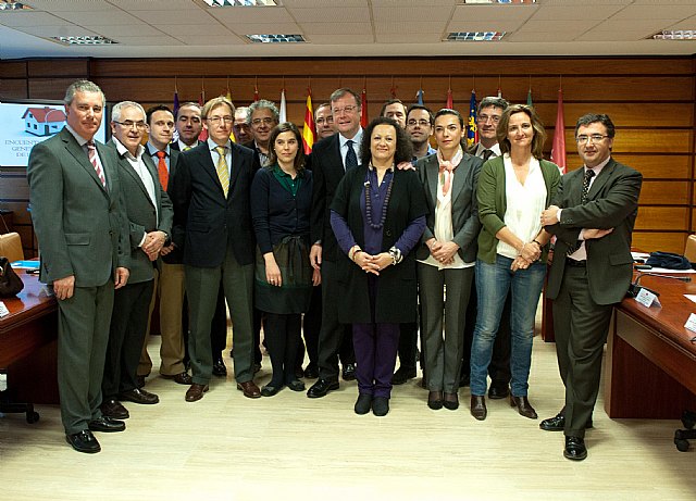 La Comunidad propone al resto de autonomías presentar una propuesta conjunta para el futuro Plan de Vivienda que prepara el Estado - 1, Foto 1