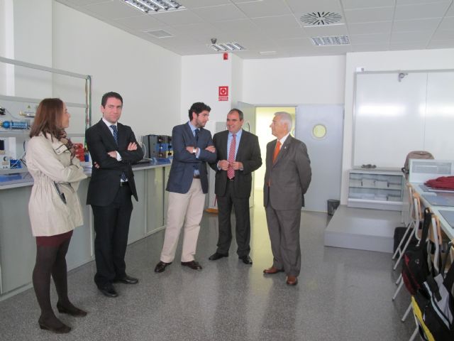 Los diputados Teodoro García y Fernando López visitan la 1ª Galería de Eficiencia Energética en FREMM - 1, Foto 1