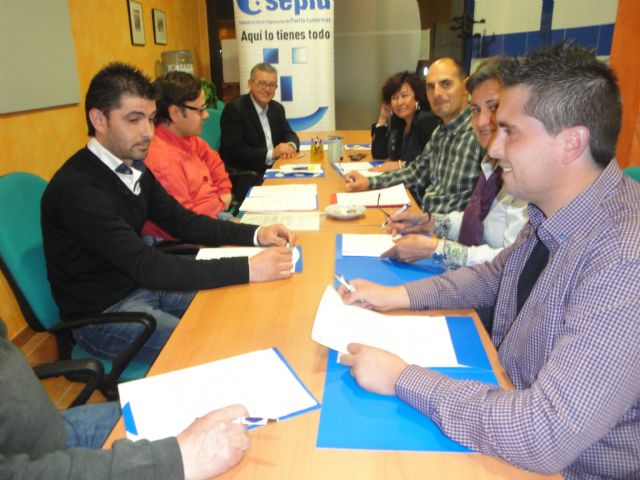 IU-Verdes Puerto Lumbreras mantiene una reunión informativa con ASEPLU - 2, Foto 2