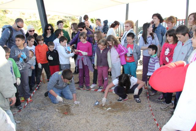 La concejalía de Cultura y Turismo organiza talleres para niños en el entorno del Castillo de Nogalte y las Casas-Cueva - 1, Foto 1