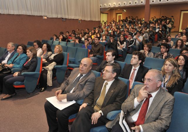 El rector y la consejera de Sanidad clausuraron el congreso nacional de estudiantes de Medicina - 1, Foto 1