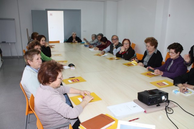 Taller “Cuidemos nuestra memoria” para Personas Mayores - 2, Foto 2