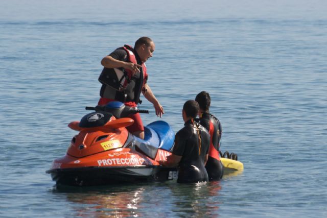 Los socorristas se preparan para el verano con unas jornadas de rescate en La Manga - 1, Foto 1