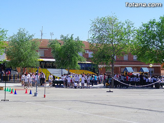 Ms de 600 alumnos de todos los centros de enseñanza de la localidad participan en la jornada de Juegos Populares y Deportes Alternativos - 9