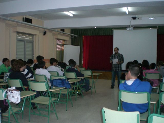 El IES Prado Mayor acoge charlas informativas sobre el proyecto Agrégate dentro de programa de corresponsales juveniles - 2, Foto 2