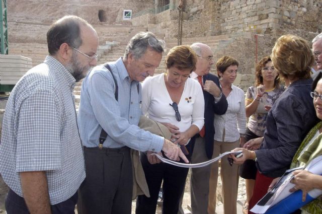 La alcaldesa felicita a Moneo por el Príncipe de Asturias de la Artes - 1, Foto 1