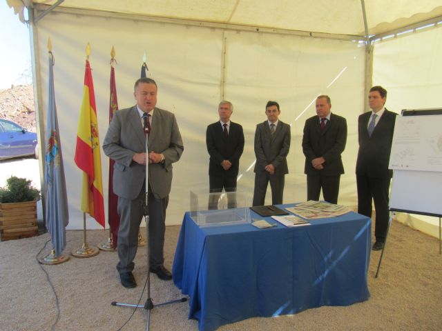 Primera piedra de la gran residencia de ancianos - 1, Foto 1