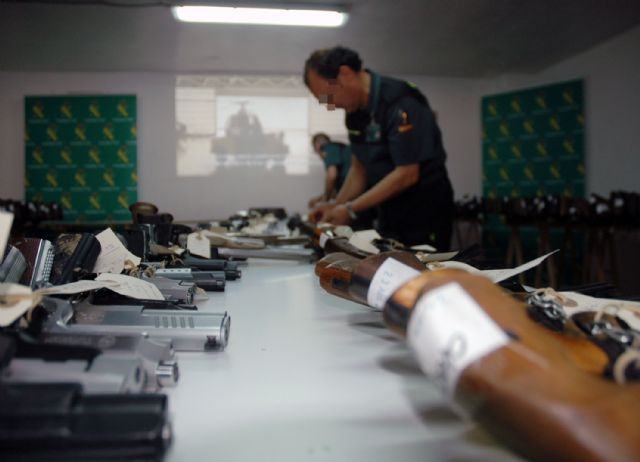 La Guardia Civil de Murcia celebra la exposición - subasta de armas correspondiente al año 2012 - 3, Foto 3