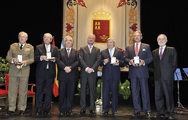 Valcárcel: La reforma del Estado de las Autonomías sólo será eficaz si se rige por el principio de lealtad institucional - 1, Foto 1