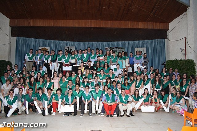 Más de 120 alumnos de bachillerato del I.E.S. Juan de la Cierva y Codorniú reciben sus becas - 1, Foto 1