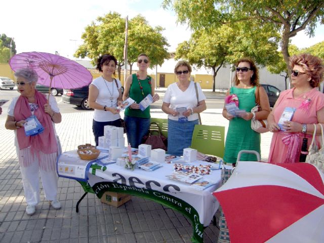 Fundación Hefame, el Ayuntamiento de Lorca y la Asociación Contra el Cáncer avisan de los graves daños en la piel provocados por el sol - 1, Foto 1