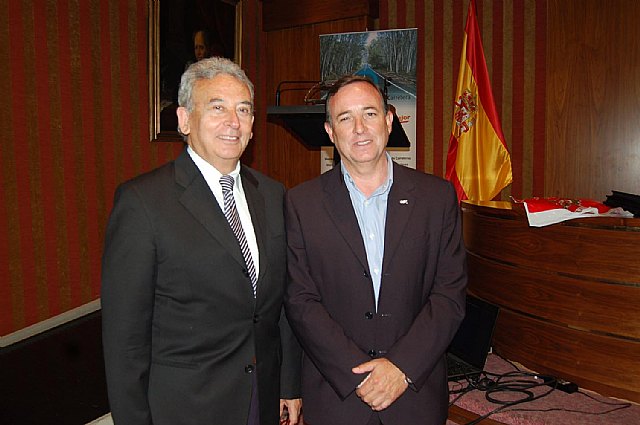 La Asociación Española de la Carretera reconoce la trayectoria profesional del ingeniero Luis Lorente Costa - 1, Foto 1