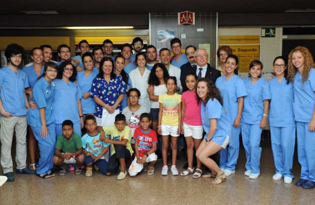 150 niños saharauis pasan revisiones médicas en la Universidad de Murcia - 1, Foto 1