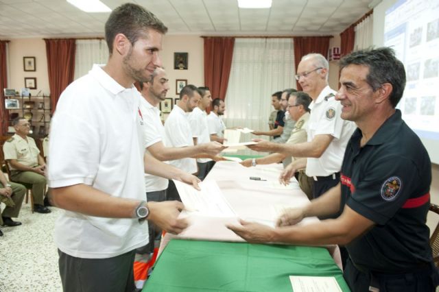 Los Bomberos de Cartagena adiestran a militares de Tentegorra en un curso de Transporte Sanitario - 3, Foto 3