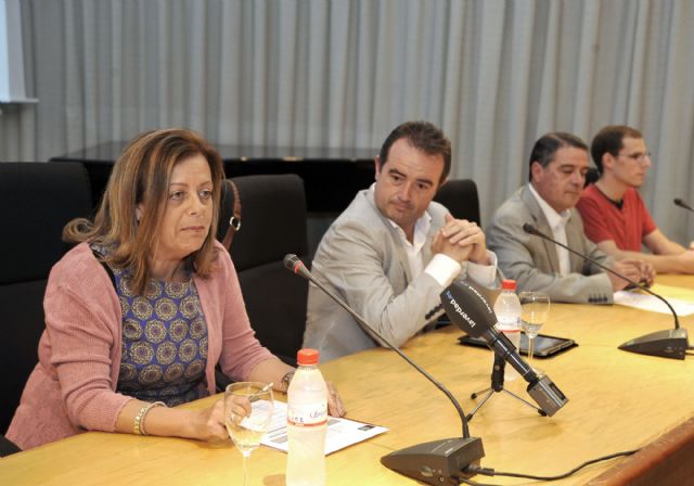 Más de 200 estudiantes se reúnen en la Universidad de Murcia dentro del Encuentro Nacional de Matemáticas - 3, Foto 3