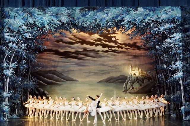 El Ballet de San Petersburgo interpreta El Lago de Los Cisnes - 1, Foto 1