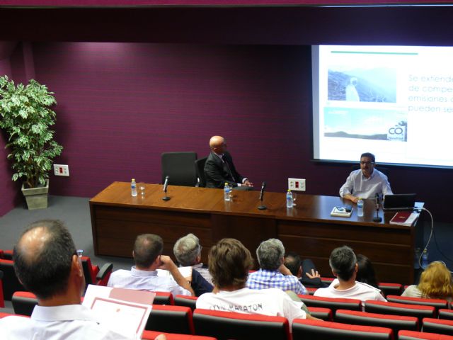 El Observatorio Regional del Cambio Climático de la CARM ofrece en Jumilla, la Jornada sobre la huella de carbono en la internacionalización de las bodegas - 1, Foto 1