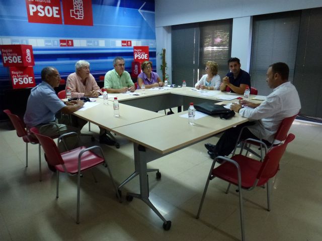 El PSOE se reúne con representantes del sector hostelero para tratar los problemas del sector - 1, Foto 1