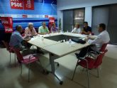 El PSOE se reúne con representantes del sector hostelero para tratar los problemas del sector