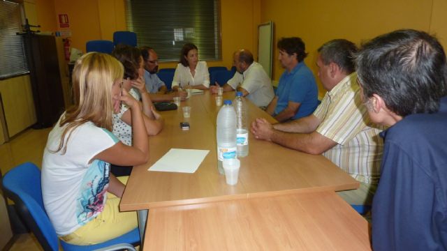 Mari Carmen Moreno se entrevista con representantes de la Asociación Profesional de Hosteleros de Águilas - 1, Foto 1