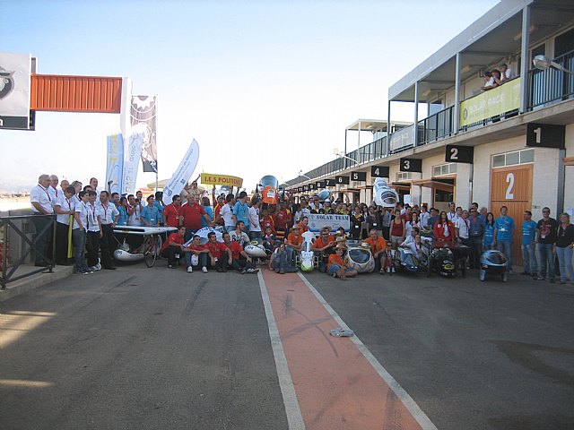 El equipo francés del Lycée Louis Pasquet obtiene la mejor marca de la Solar Race - 1, Foto 1