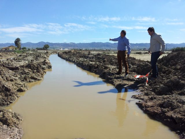 El Ayuntamiento construye una red de 2 kilómetros de canales artificiales para evacuar más de 1 hm3 de agua - 1, Foto 1