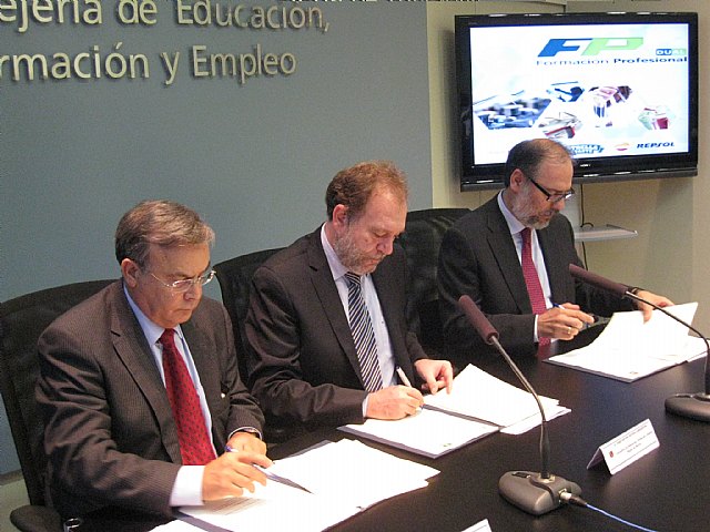 Arranca la Formación Profesional Dual en la Región de Murcia - 1, Foto 1