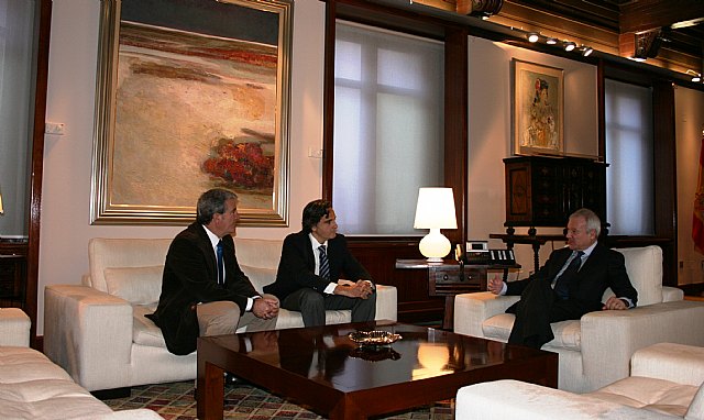 El presidente de la Comunidad de Murcia se reúne con el presidente de ANPIER - 1, Foto 1