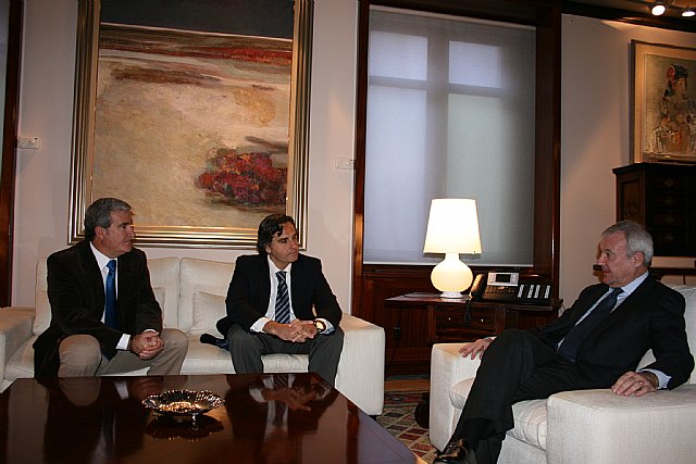 El presidente de la Comunidad de Murcia se reúne con el presidente de ANPIER - 2, Foto 2