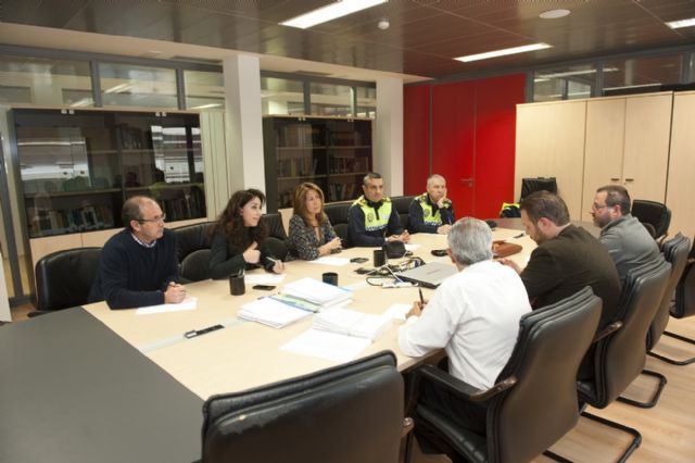 Seguridad Ciudadana y Urbanismo se coordinan para inspeccionar las fiestas de Nochevieja - 2, Foto 2